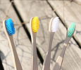 Бамбуковая зубная щётка c плоской ручкой синяя / арт.1631-5